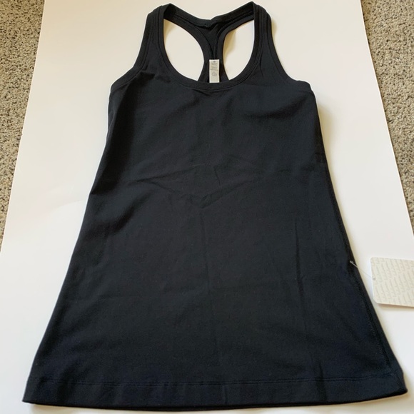 lululemon athletica Tops - NWT lululemon size 6 black tank top